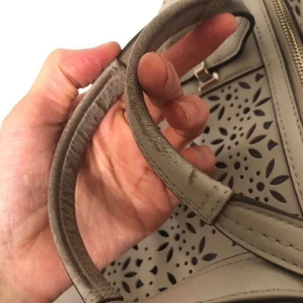 COACH TAYLOR EYELET LEATHER SATCHEL (COACH F27392)